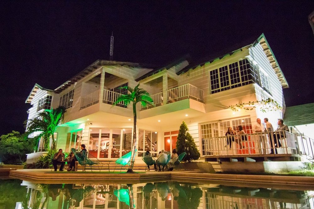 Restaurante Punta Brava — Rodadero, Santa Marta